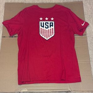 Nike USA Shield Men's Short-Sleeve T-Shirt - Red Soccer